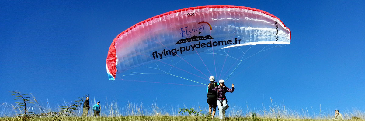 Puy De Dome Decollage Parapente Biplace