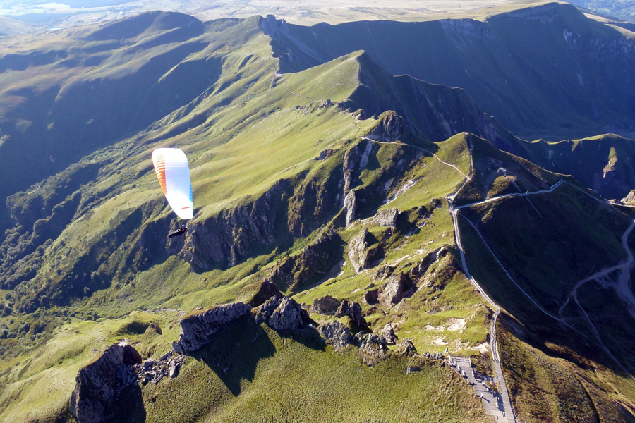 flying puy de dome ecole parapente voile essai advance epsilon 7 sancy