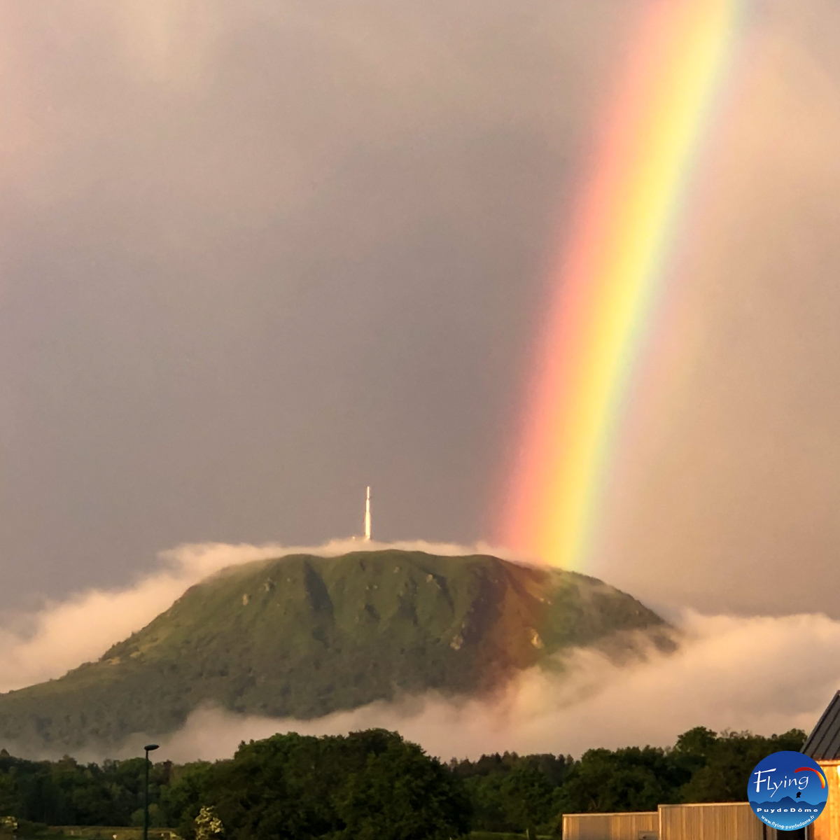 Arc-en-ciel au Puy de Dôme