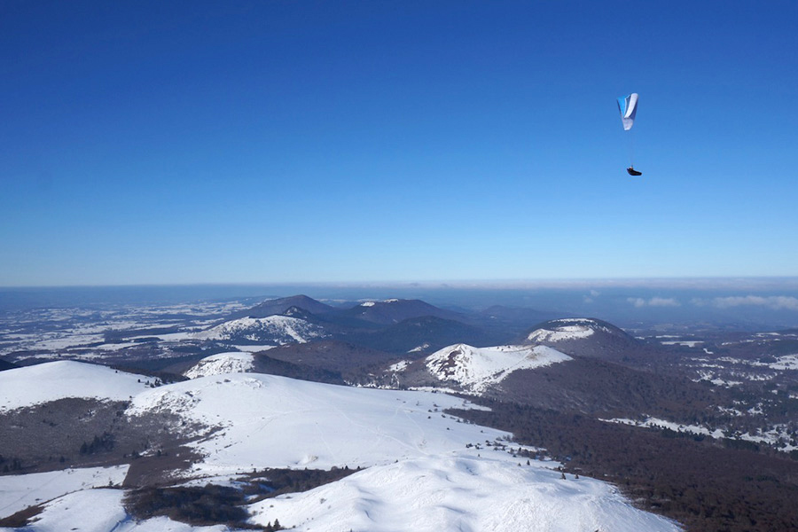 flying puy de dome parapente hiver 