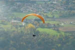 Flying Puy De Dome Ecole De Parapente Job Omega