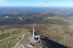 Flying Puy De Dome Parapente Sommet Du Puy De Dome 3 Voiles